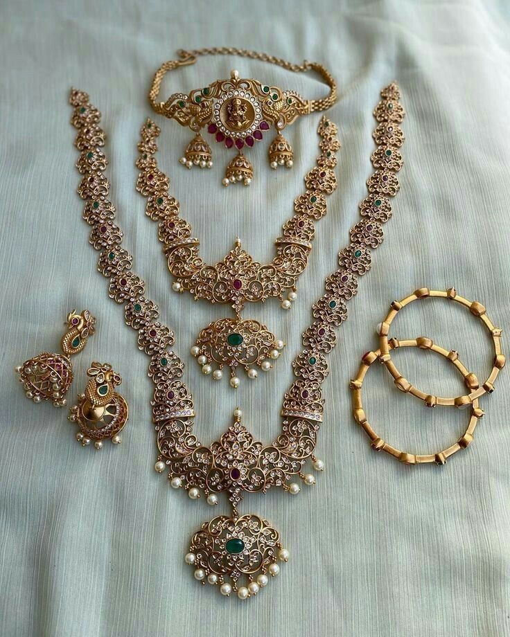 Sakshi Combo Offer Necklace set with Earrings